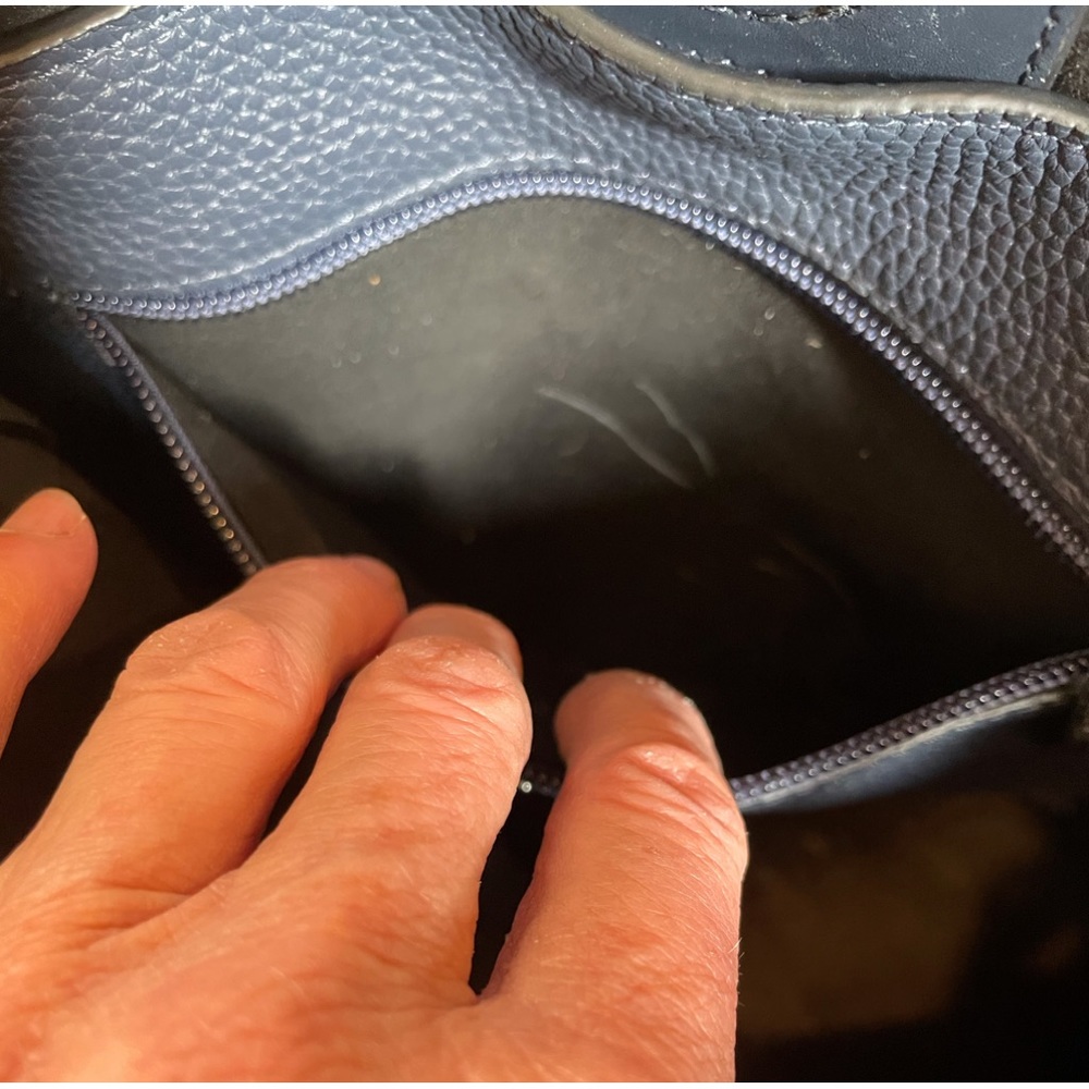 Radley London dark navy bucket bag - Picture 11 of 11